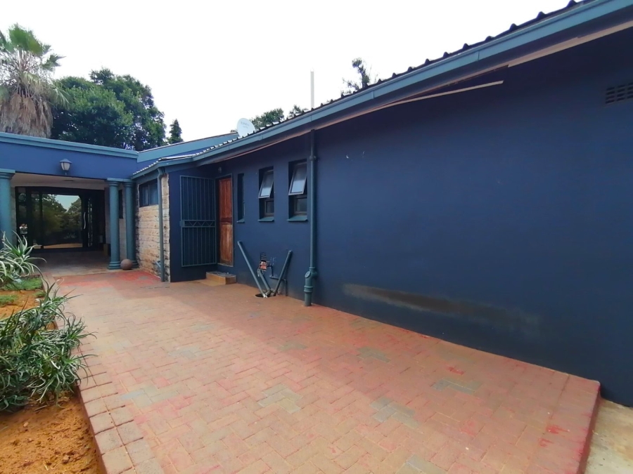 4 Bedroom Property for Sale in Uitsig Free State